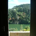 Casa De Gondomil * Alpendurada