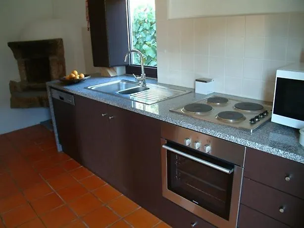 Casa De Gondomil * Alpendurada